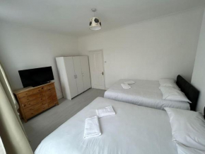 East London 2 bedroom flat